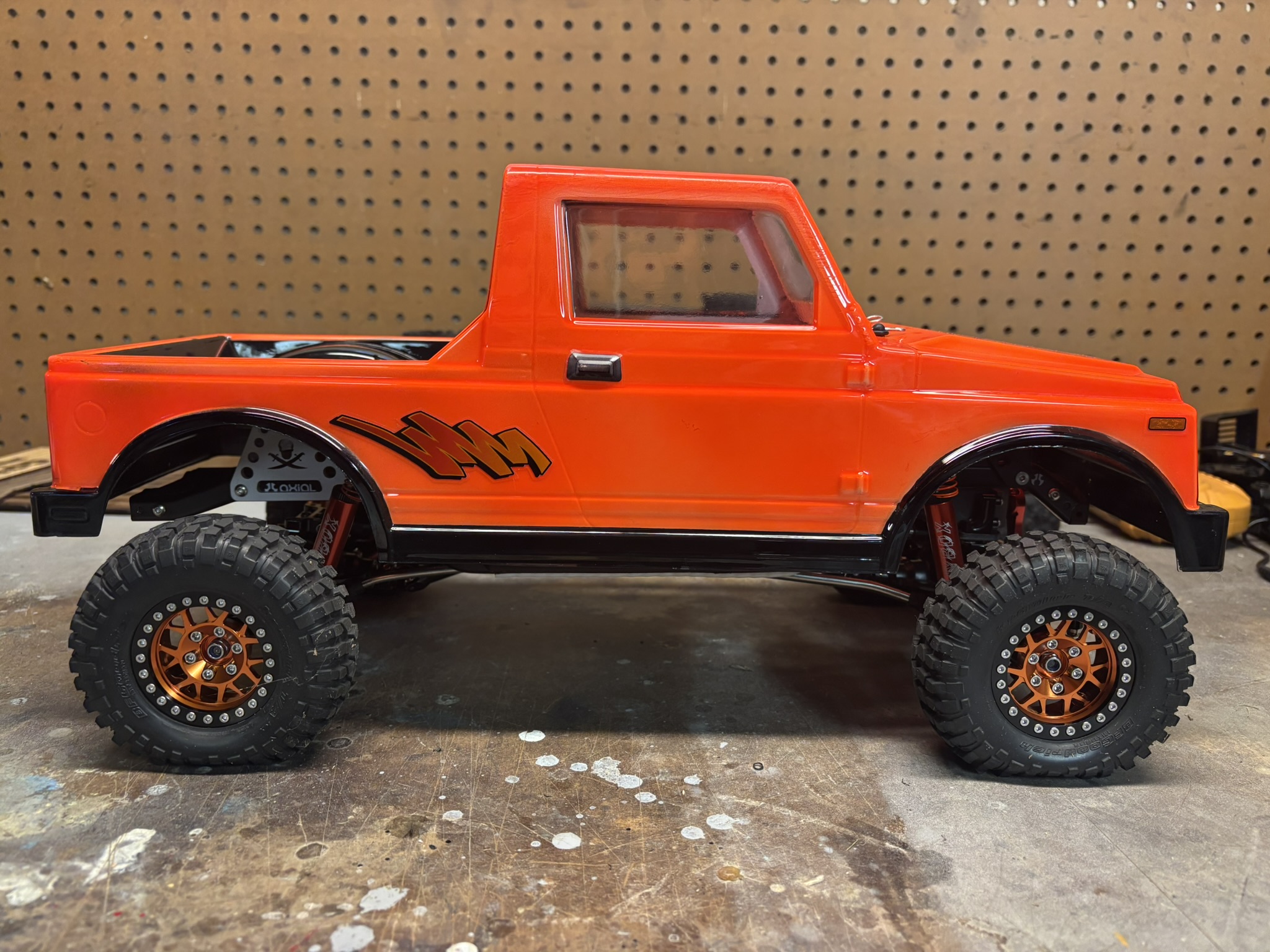 Sumo XL — side view